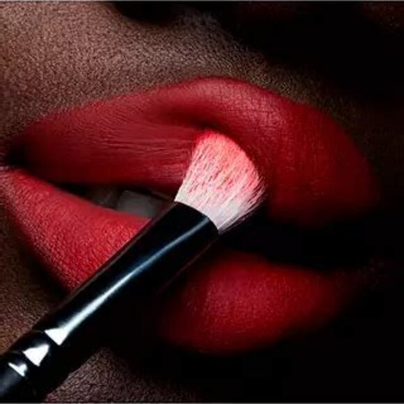 MAC Powder Kiss Lipstick color - Lasting Passion 315 - Picture 3 of 11